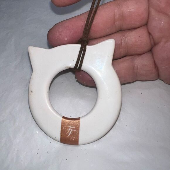 Fancy Feast by Purina Cat Collectable‎ 2014 Christmas Ornament - Picture 7 of 8